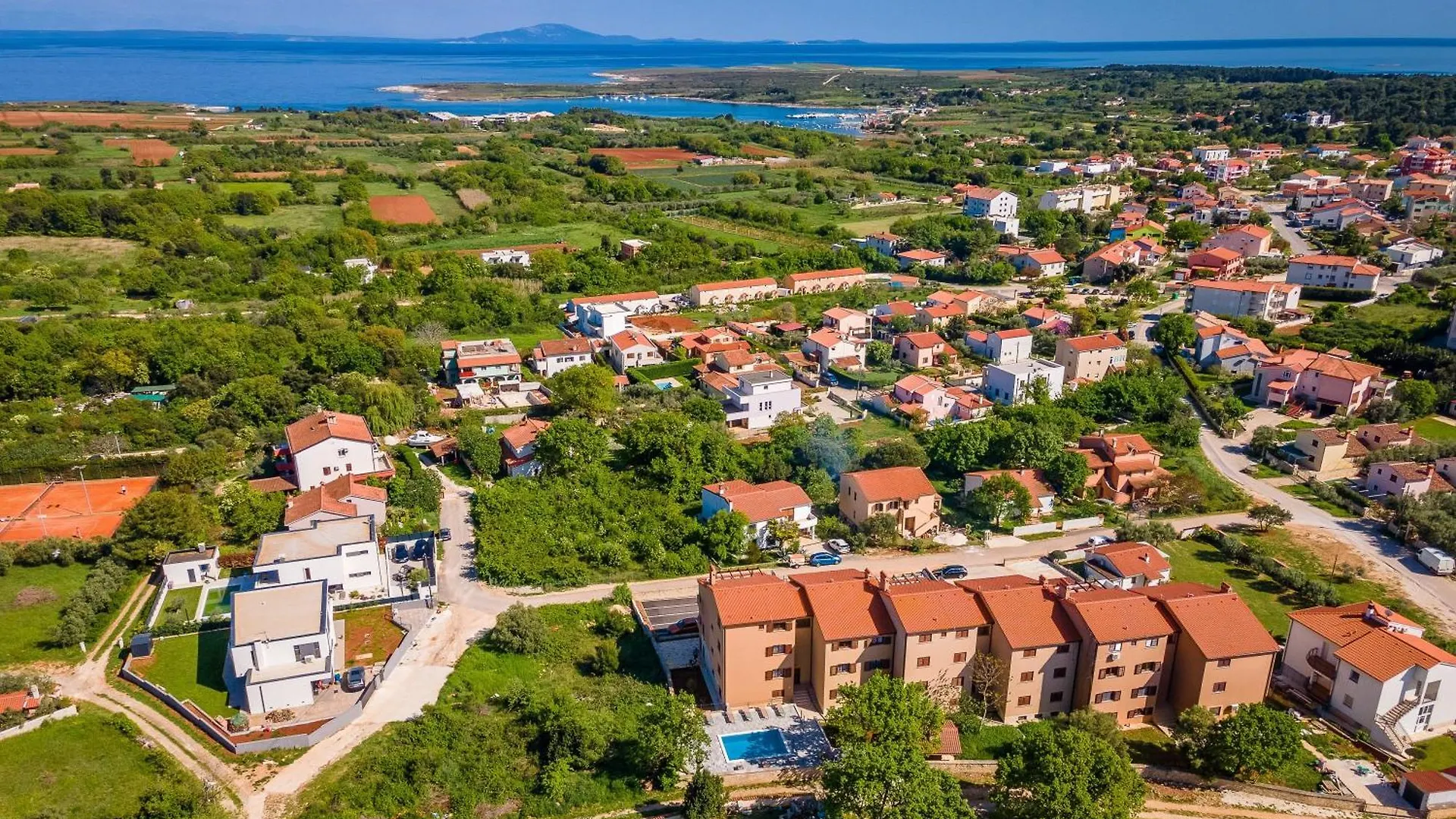 Apartments Cesare With Shared Pool Liznjan Croatia